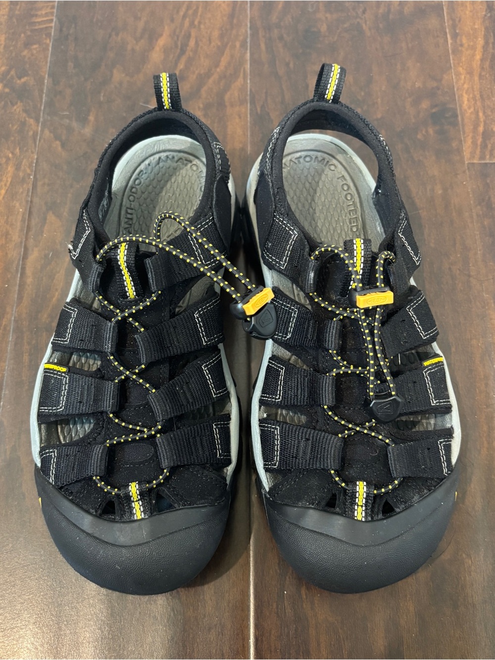 Keen Men's Newport H2 Sandal - Picture 6 of 10
